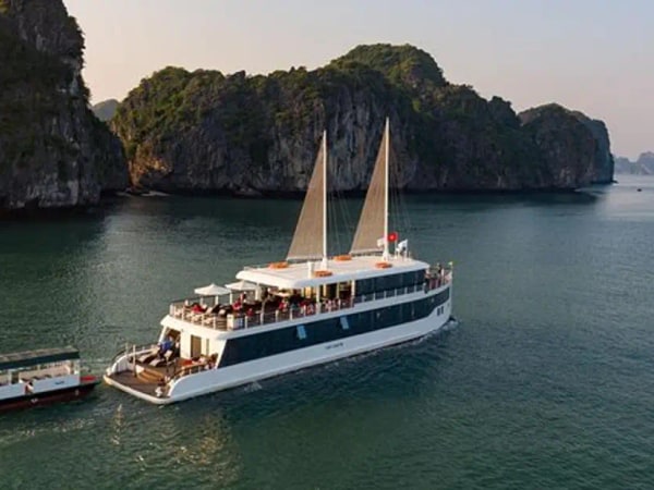 The Catamaran - Luxury Full Day Cruise To Halong Bay & Lan Ha Bay